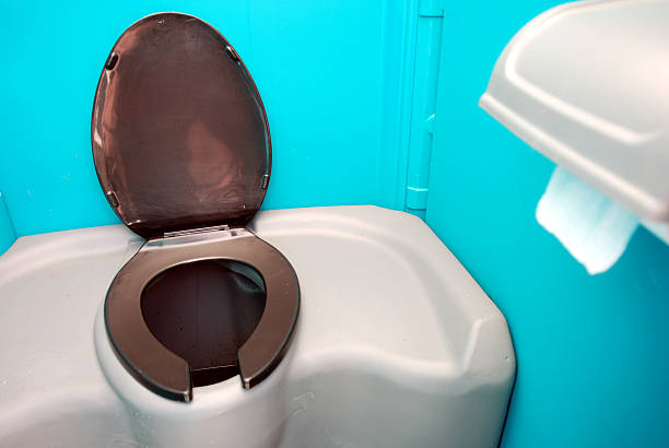Best Portable bathroom rental  in Petaluma, CA
